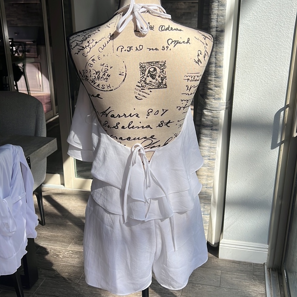 American Thread white romper like new worn once. - Picture 2 of 2